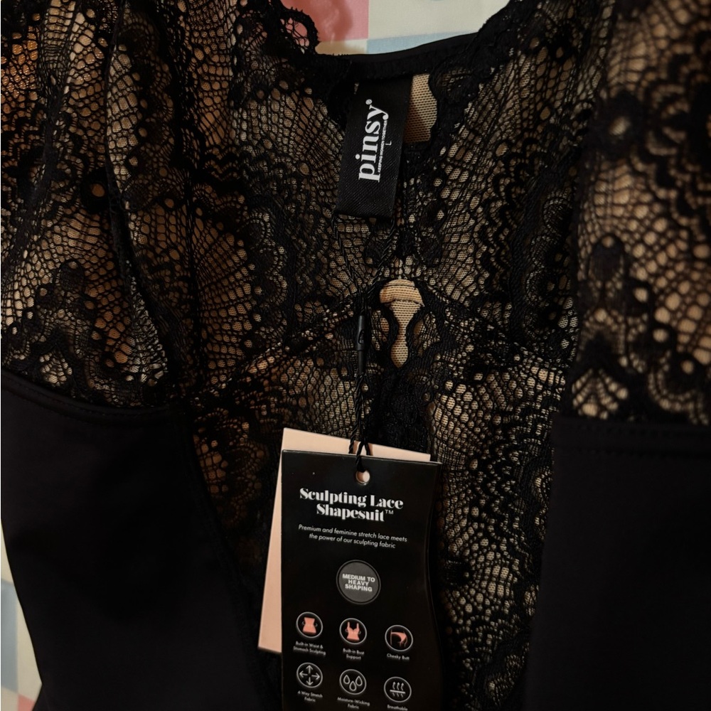 Romantic sculpting Black Lace Bodysuit - Picture 8 of 10
